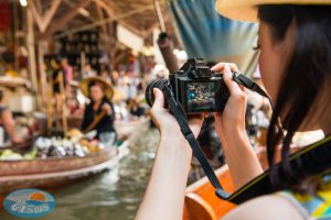 ตลาดน้ำดำเนินสะดวก (Damnoen Saduak floating market)